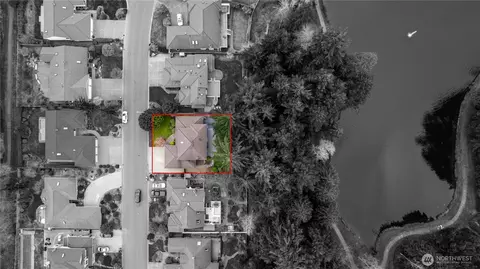 View/Area - 12504 40th Ave SE, Everett, WA 98208 photo 2 of 6