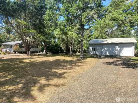 1000 Mtolympus Ave SE, Ocean Shores, WA 98569