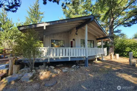 1000 Mtolympus Ave SE, Ocean Shores, WA 98569