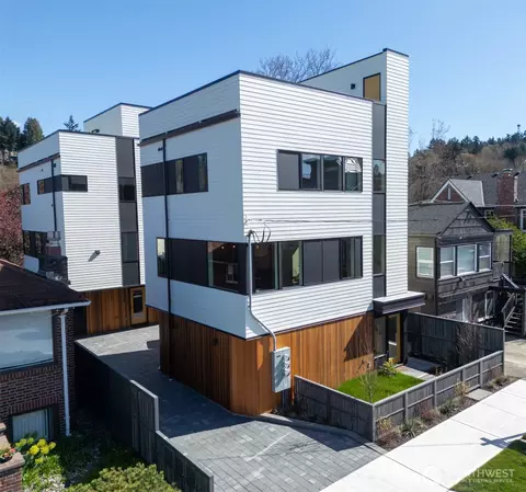2628 58th Ave SW, Seattle, WA 98116