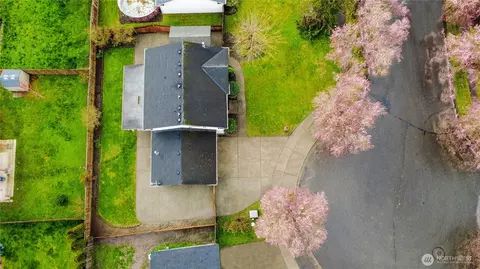 View/Area - 506 Belfair Ct SW, Orting, WA 98360 photo 3 of 3