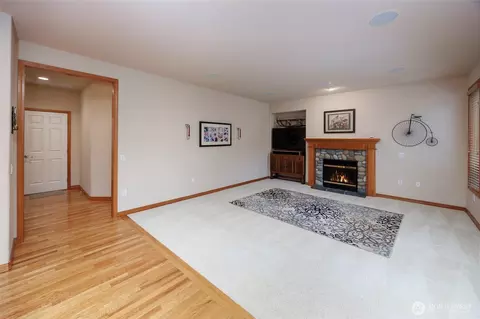 Living - 17001 31st Dr SE, Bothell, WA 98012 photo 2 of 4
