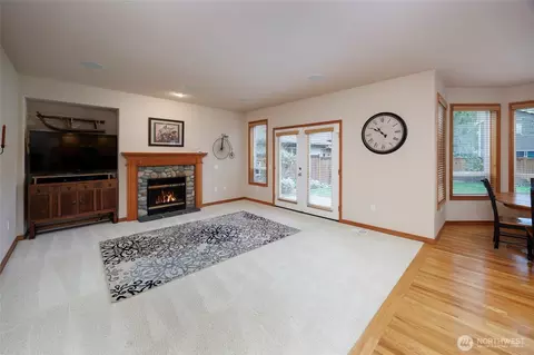 Living - 17001 31st Dr SE, Bothell, WA 98012 photo 1 of 4