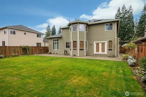 Exterior - 17001 31st Dr SE, Bothell, WA 98012 photo 9 of 11
