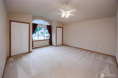 Bedroom - 17001 31st Dr SE, Bothell, WA 98012 photo 6 of 8