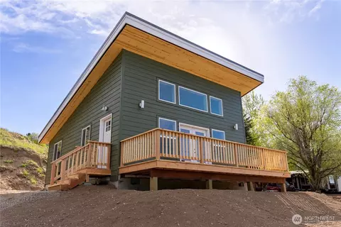 428 Castle Ave, Winthrop, WA 98862