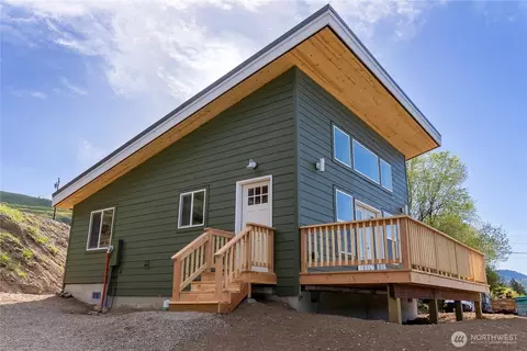 428 Castle Ave, Winthrop, WA 98862