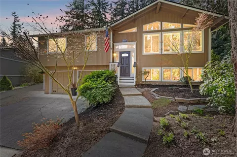 18002 42nd Street Ct E, Lake Tapps, WA 98391