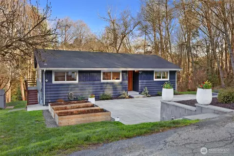 6346 26th Ave SW, Seattle, WA 98106