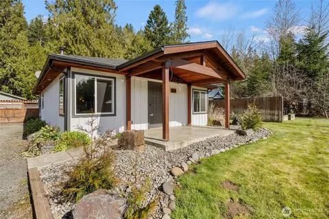 547 Silverbrook Rd, Randle, WA 98377
