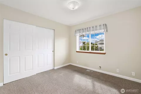 Bedroom - 2947 Edel Ave, Enumclaw, WA 98022 photo 5 of 5