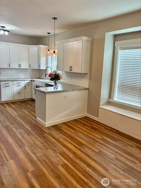 Kitchen - 310 Second St, Sumas, WA 98295 photo 1 of 5
