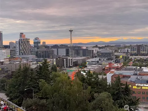 745 Bellevue Ave E #402, Seattle, WA 98102