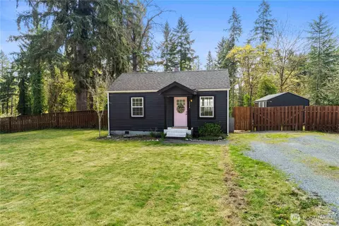 11716 48th St E, Edgewood, WA 98372