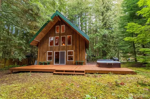 13008 Welcome Rd, Deming, WA 98244