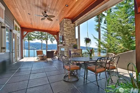 3042 Northshore Rd, Bellingham, WA 98226