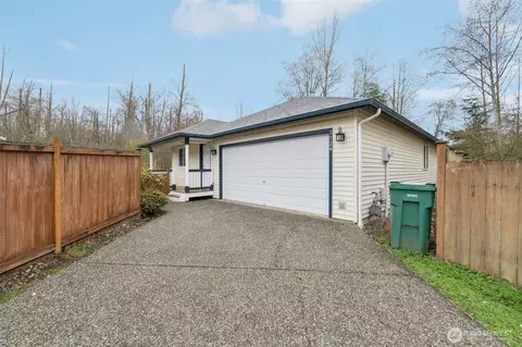 1724 147th Pl SW, Lynnwood, WA 98087