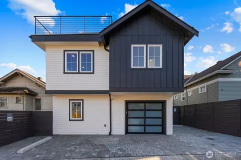 1004 N 48th St #C, Seattle, WA 98103