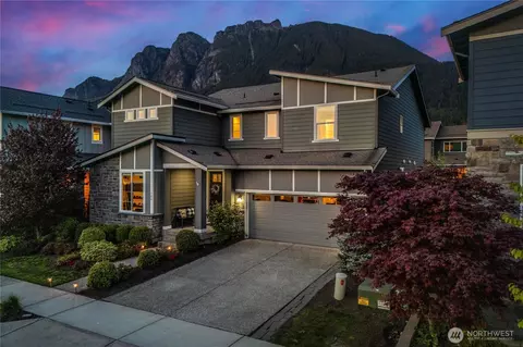 386 Zemp Way NE, North Bend, WA 98045
