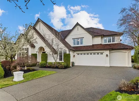 35204 SE Augusta Pl, Snoqualmie, WA 98065