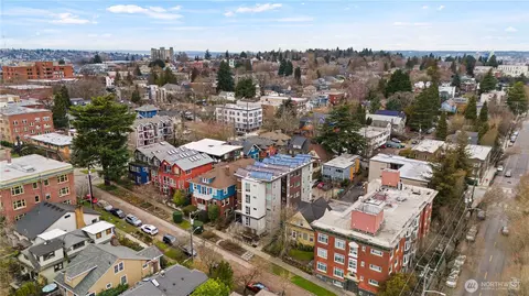 View/Area - 1814 E John St, Seattle, WA 98112 photo 2 of 10