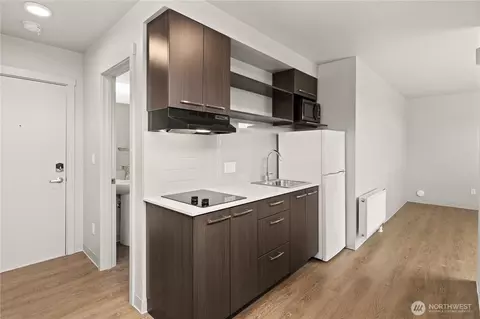 Kitchen - 1814 E John St, Seattle, WA 98112 photo 1 of 4