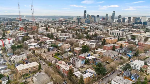 View/Area - 1814 E John St, Seattle, WA 98112 photo 8 of 10