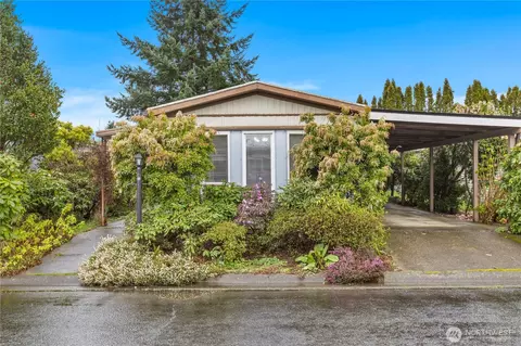 725 37th St SE #31, Auburn, WA 98002