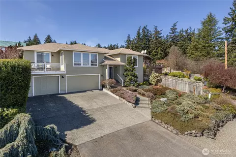 1355 Jackman St, Port Townsend, WA 98368