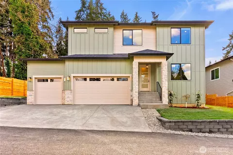 1303 Maine Ct, Milton, WA 98354