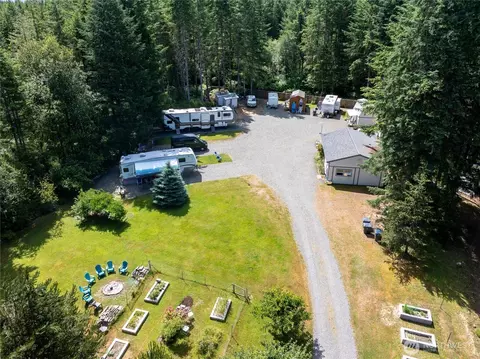 30 E Richardson Rd, Belfair, WA 98528