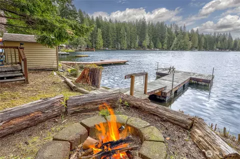 2120 NE Tahuya Blacksmith Rd, Tahuya, WA 98588