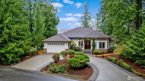 9 Doe Ct, Bellingham, WA 98229