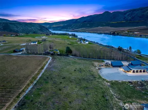 0 Lot F Stayman Flts, Chelan, WA 98816