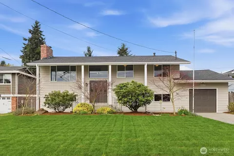 22916 72nd Pl W, Mountlake Terrace, WA 98043