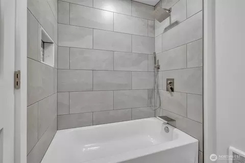Bath - 616 212th St SW, Bothell, WA 98021 photo 3 of 3