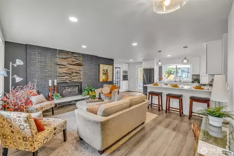 Living - 616 212th St SW, Bothell, WA 98021 photo 2 of 3