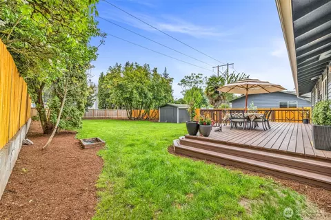 Exterior - 616 212th St SW, Bothell, WA 98021 photo 8 of 9