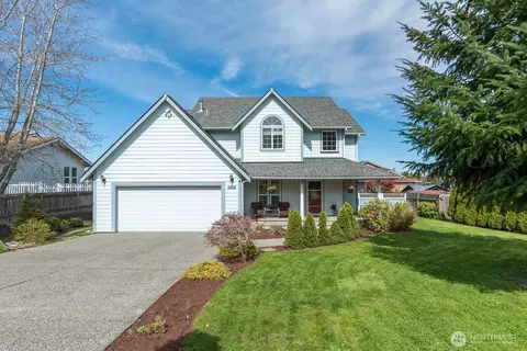 2412 16th St, Anacortes, WA 98221