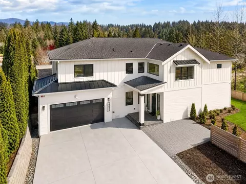 12811 SE 44th Pl, Bellevue, WA 98006