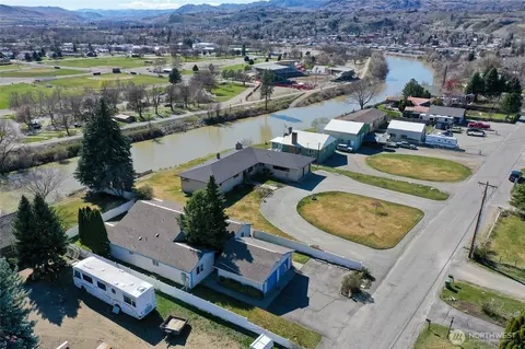 644 Dewberry Ave E, Omak, WA 98841
