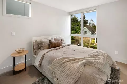 Bedroom - 1601 E Jefferson St, Seattle, WA 98122 photo 1 of 5