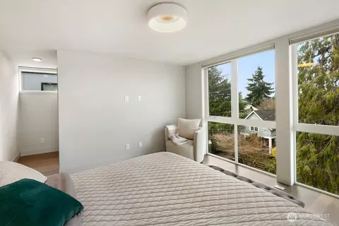 Bedroom - 1601 E Jefferson St, Seattle, WA 98122 photo 5 of 5