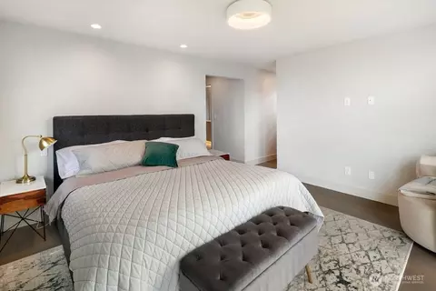 Bedroom - 1601 E Jefferson St, Seattle, WA 98122 photo 4 of 5