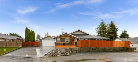 23448 Sherry Ln, Mount Vernon, WA 98274