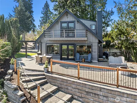 16714 Pleasant Beach Dr SE, Yelm, WA 98597