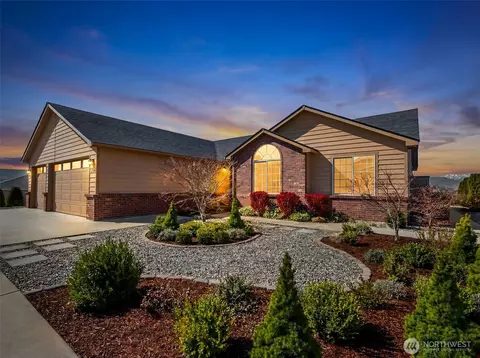 1264 Wheatridge Dr, East Wenatchee, WA 98802