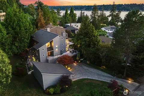 6065 NE 135th St, Kirkland, WA 98034