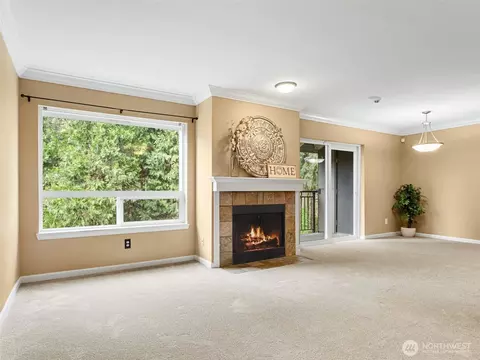 31500 33rd Pl SW #G202, Federal Way, WA 98023