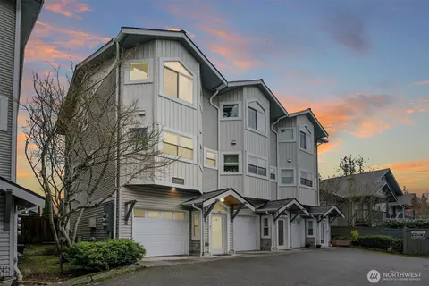 11560 Stone Ave N #101, Seattle, WA 98133